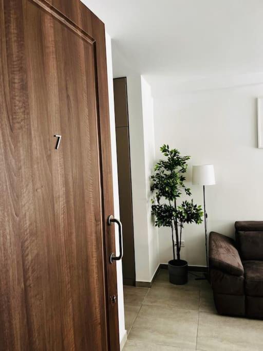 Sliema, Apt7, Stylish 2 Bedroom Apartment With Parking ภายนอก รูปภาพ