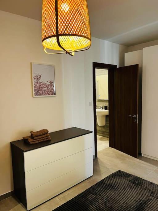 Sliema, Apt7, Stylish 2 Bedroom Apartment With Parking ภายนอก รูปภาพ